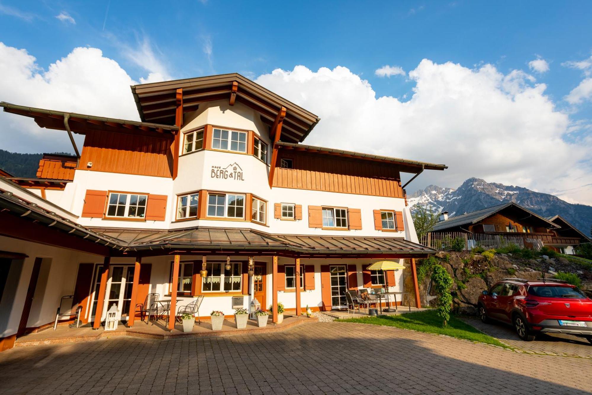 Haus Berg & Tal Lägenhet Hirschegg  Exteriör bild